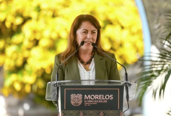 Gobernadora de Morelos pide a mujeres “aplicarse” en materia electoral