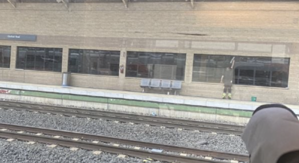 Más de 300 pasajeros quedan atrapados 14 horas al interior de un tren en España