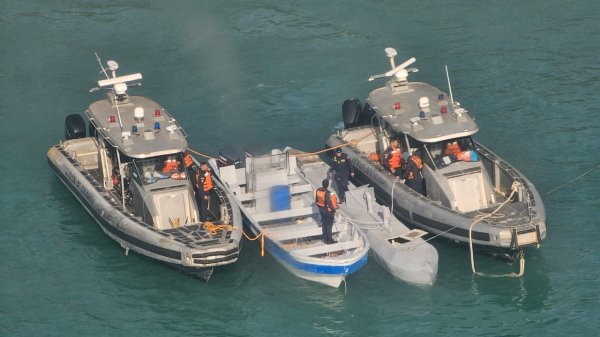 Colombia incauta narcosubmarino que era dirigido con una antena Starlink