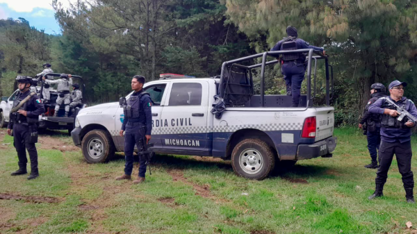 Autoridades investigan asesinato de policía comunitario en Michoacán