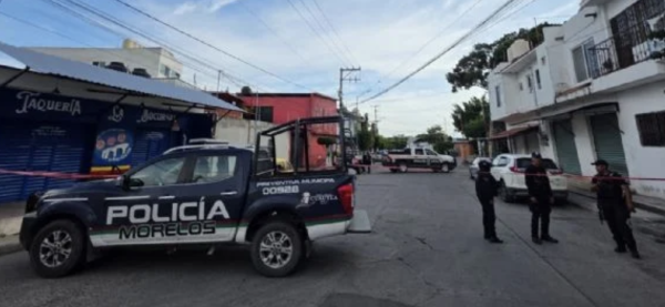 Balean al secretario general del ayuntamiento de Cuautla; lo trasladan en ambulancia aérea