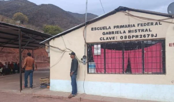 En busca de oro el narco bombardea con drones para desplazar a indígenas tarahumaras