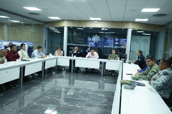 Encabeza alcalde Cruz Pérez Cuéllar mesa de seguridad; reportan avances en atención a emergencia por lluvias y operativos contra el delito