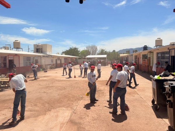 Organiza Municipio jornada limpieza en escuela Frida Kahlo afectada por lluvias