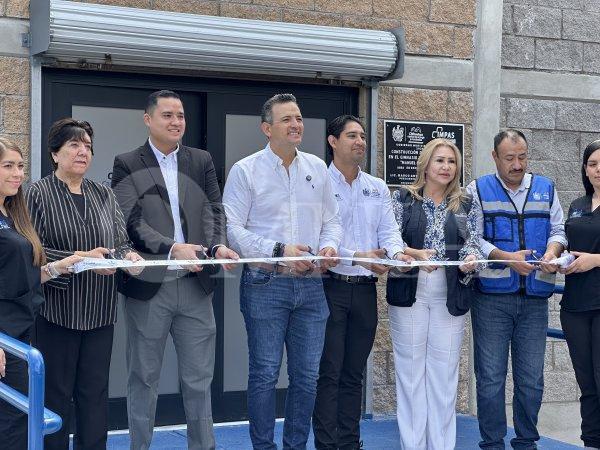 Inaugura Bonilla área de marcha en el Gimnasio del Deporte Adaptado