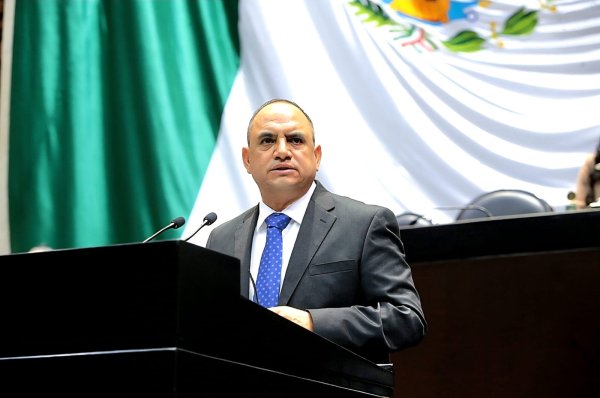 Pide Noel Chávez atención inmediata y oportuna para la gente de Guadalupe y Calvo