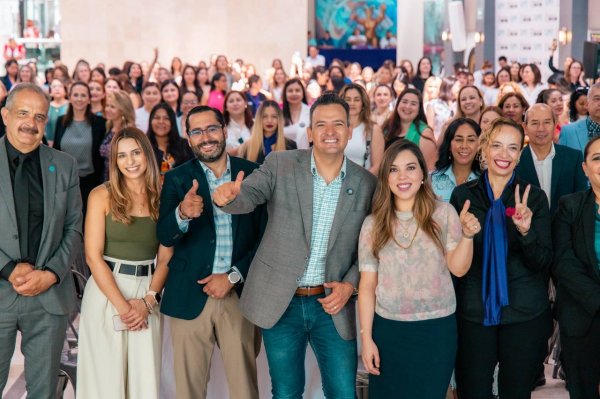 Reconoce Alcalde a mujeres emprendedoras en segunda edición de Networking 