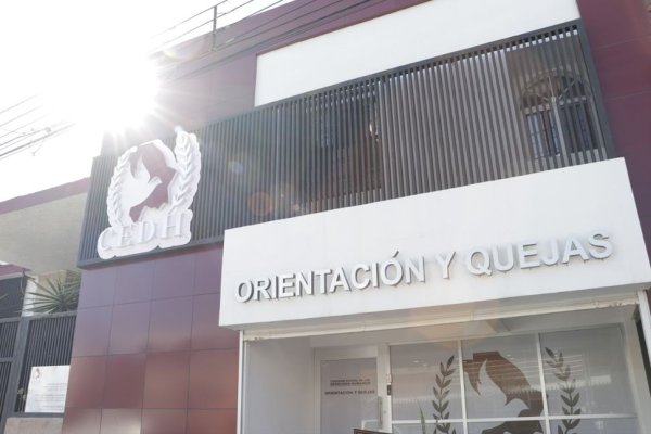 Vela CEDH Chihuahua por los derechos de mujeres privadas de la libertad y sus hijas e hijos acompañantes