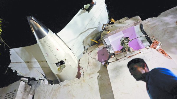 Suministro de combustible de aeronave de Air India se cortó justo antes de accidente: informe preliminar