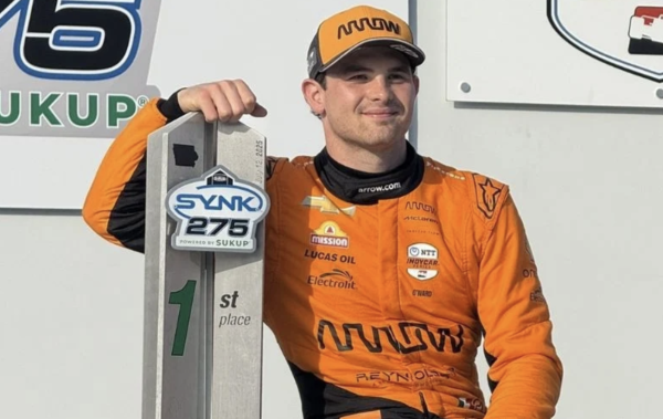 ¡Espectacular! El piloto mexicano 'Pato' O'Ward obtiene su primer triunfo de la temporada en Iowa en su carrera 100 dentro de la IndyCar