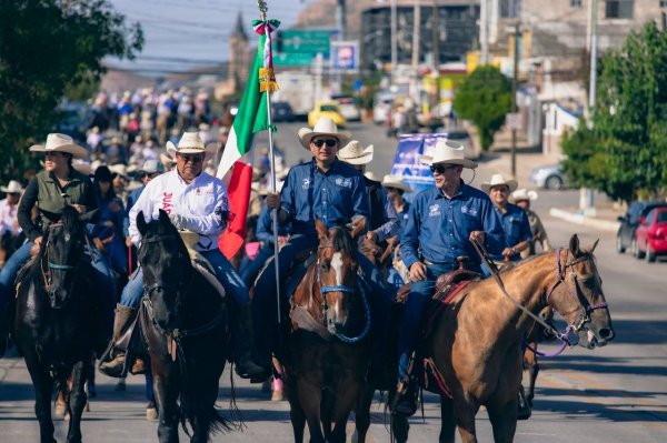Despide alcalde Bonilla a jinetes que participan en la “Cabalgata Villista 2025”