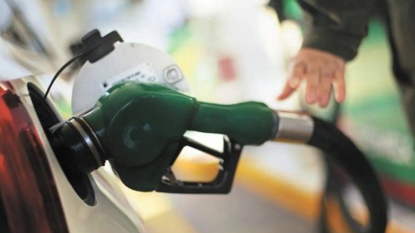 Gasolina Magna sube a 23.46 pesos por litro; suman 14 semanas sin estímulos para los combustibles