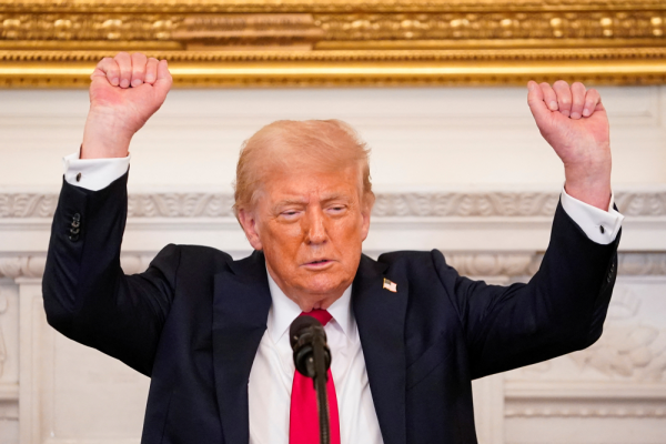 Corte Suprema de EU despeja el camino para que Trump desmantele el Departamento de Educación