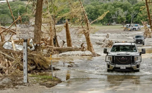 Tras pausa por lluvias, planean reanudar búsquedas en Texas