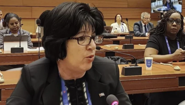 Renuncia ministra de Trabajo de Cuba tras afirmar que mendigos están “disfrazados”