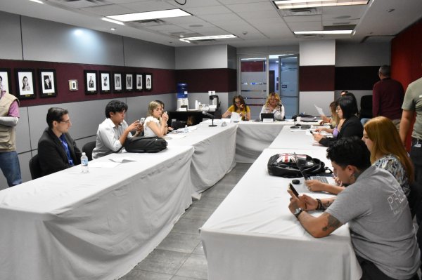 Registro de violentadores y regular espectáculos misóginos se van a mesas técnicas en el Congreso