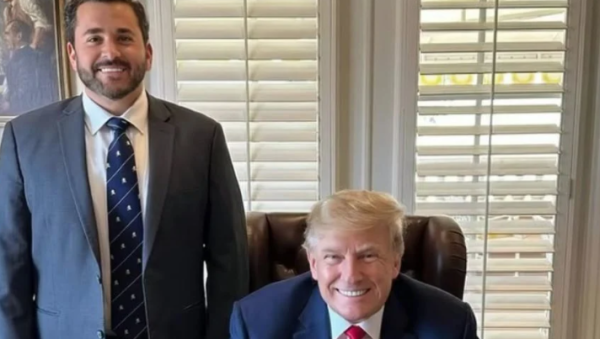 Influencer afín a Trump es nominado como embajador de EU en Malasia, país de mayoría musulmana; planean rechazar nombramiento