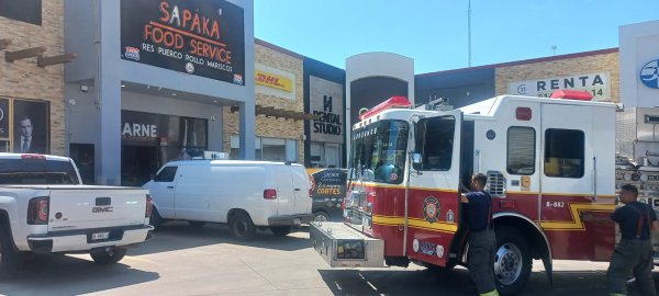 Incendio en tienda de carnes Sapaka moviliza a autoridades
