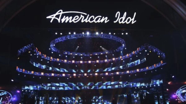 Asesinan a supervisora musical de “American Idol” y su esposo en Los Ángeles durante un robo a su casa