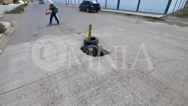 Vecinos alertan por socavón y puente dañado en la colonia Riberas de Sacramento