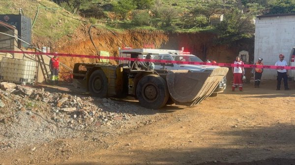 Mueren dos hombres en Parral tras derrumbe en una mina