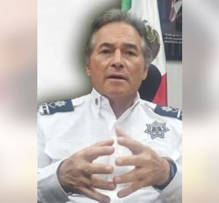 De mando policial a prófugo