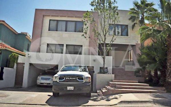 Movimiento en casa del ex Fiscal no fue cateo, sino mudanza de un inquilino; Peniche desmiente versión