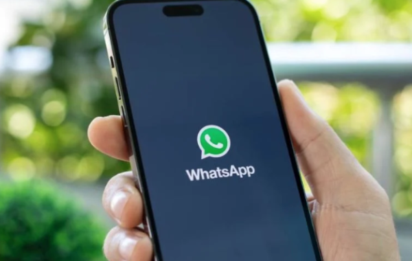 El Kremlin insta a WhatsApp a cumplir leyes locales, en medio de rumores sobre su prohibición