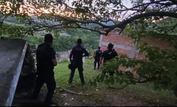 Alertan por desplazamiento forzado ante enfrentamientos armados en Michoacán