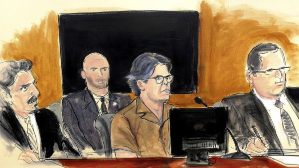 NXIVM, la perversa secta con celebridades involucradas y esclavas sexuales humilladas y marcadas como ganado