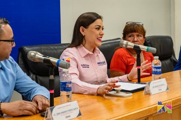Anuncian Miriam Soto y Jorge Puentes construcción de cuartos dormitorios para 30 familias más en Meoqui