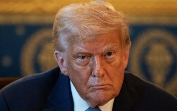 Trump anuncia inversión de 50 mil mdd de AstraZeneca tras presionar con aranceles a farmacéuticas