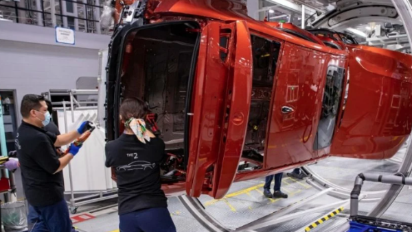 Automotrices de Estados Unidos reprochan que acuerdo arancelario del 15% con Japón las pone en desventaja