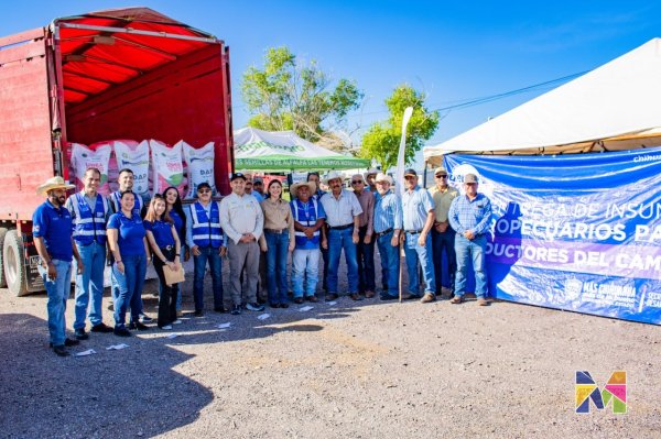Apoyan a 23 familias de productores de Meoqui con fertilizante subsidiado por Gobierno del Estado