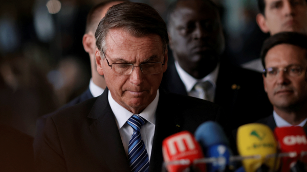La corte brasileña descarta por ahora la prisión preventiva de Bolsonaro
