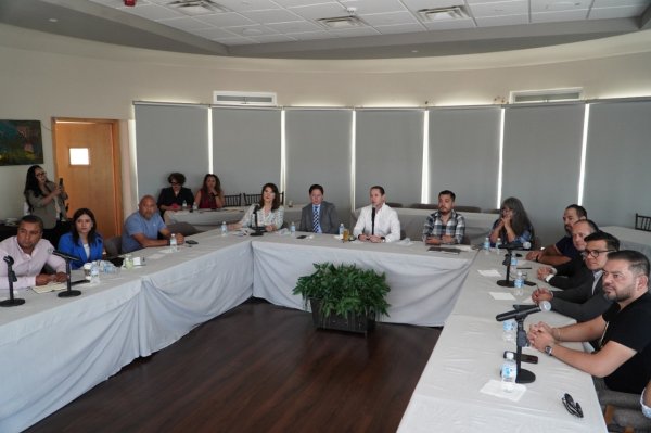 Diputado José Luis Villalobos y líderes del sector trazan ruta para el turismo en Chihuahua