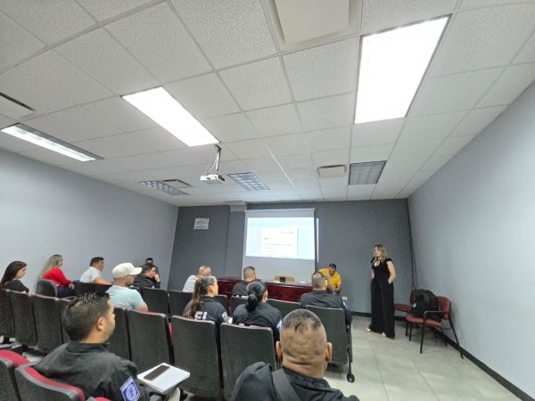 Actualiza FGE a sus agentes investigadores sobre los Sistemas Automatizados de la dependencia