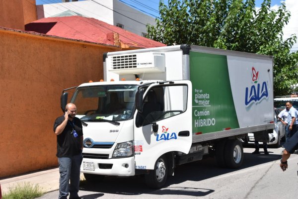 Recuperan camión robado de repartidor en Bodega Aurrera del norte de la ciudad