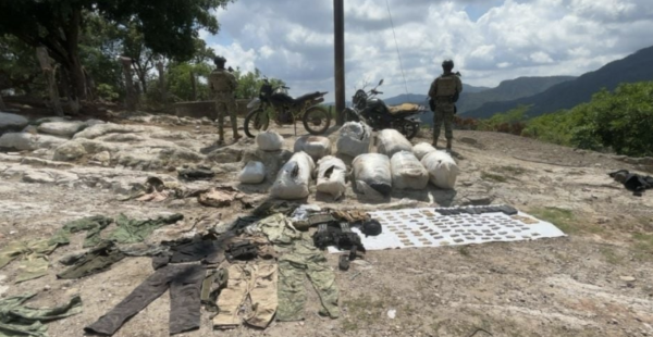 Aseguran en Sinaloa casas y puestos de vigilancia utilizados por el crimen organizado