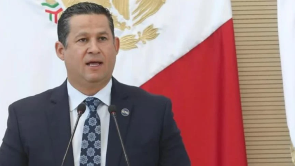 Entregaron gobiernos de Guanajuato 12 mil mdp a Seguritech, empresa señalada por comprar casa en Texas donde vive la familia del exgobernador