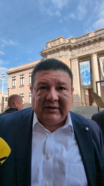 Ya sabemos la importancia que tienen las narcomantas: César Jáuregui