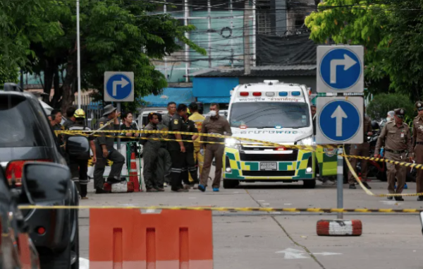 Reportan seis fallecidos por tiroteo en un mercado de Bangkok