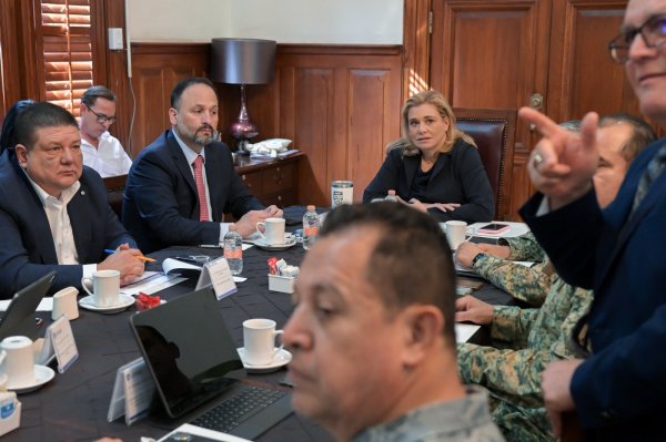 Maru Campos refuerza coordinación con autoridades federales para garantizar la paz en la entidad