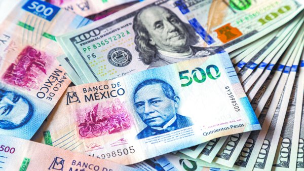 Peso mexicano termina estable contra el dólar; mercado espera anuncio de la Reserva Federal