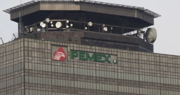 Hacienda emite deuda por 12 mil millones de dólares para Pemex