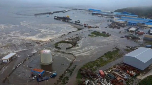 Tsunamis, atascos y pánico: qué se sabe del megasismo en Rusia que encendió alarmas por el mundo (videos)