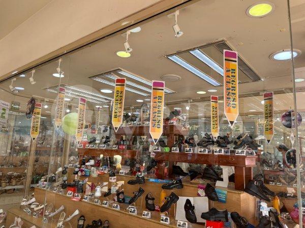Zapaterías siguen sin aumento de ventas; esperan alta demanda dos semanas antes del ingreso a clases