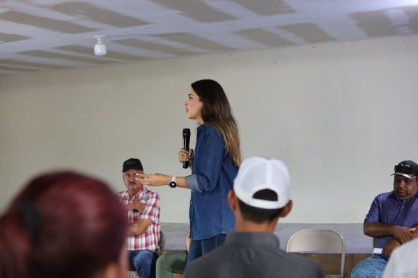 Andrea Chávez suma ya 30 municipios recorridos en su gira “De sol a Sol”