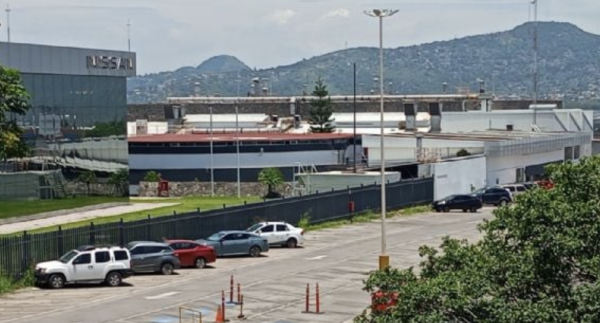 Gobierno de Morelos anuncia plan de apoyo para trabajadores por cierre de planta Nissan CIVAC