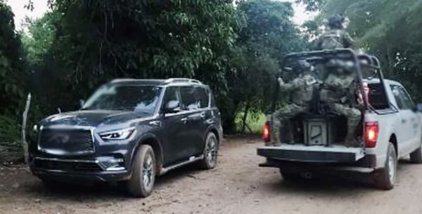 Capturan a 10 sujetos vinculados a La Mayiza y Los Chapitos en Sinaloa; autoridades decomisan armas y drogas